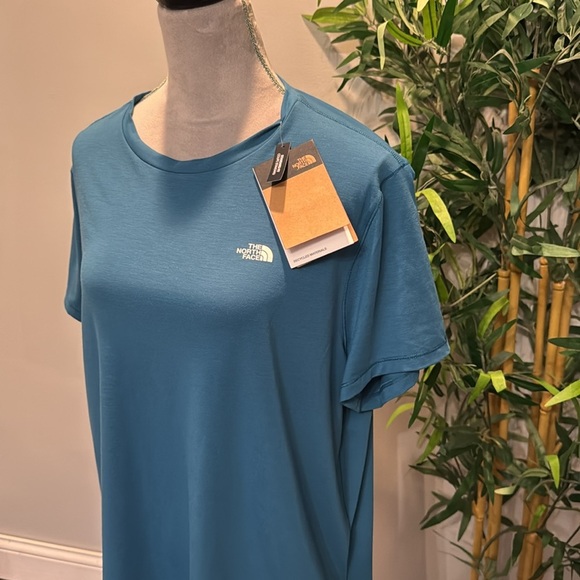 The North Face women’s blue moss adventurer tshirt NWT XXL - Picture 2 of 10